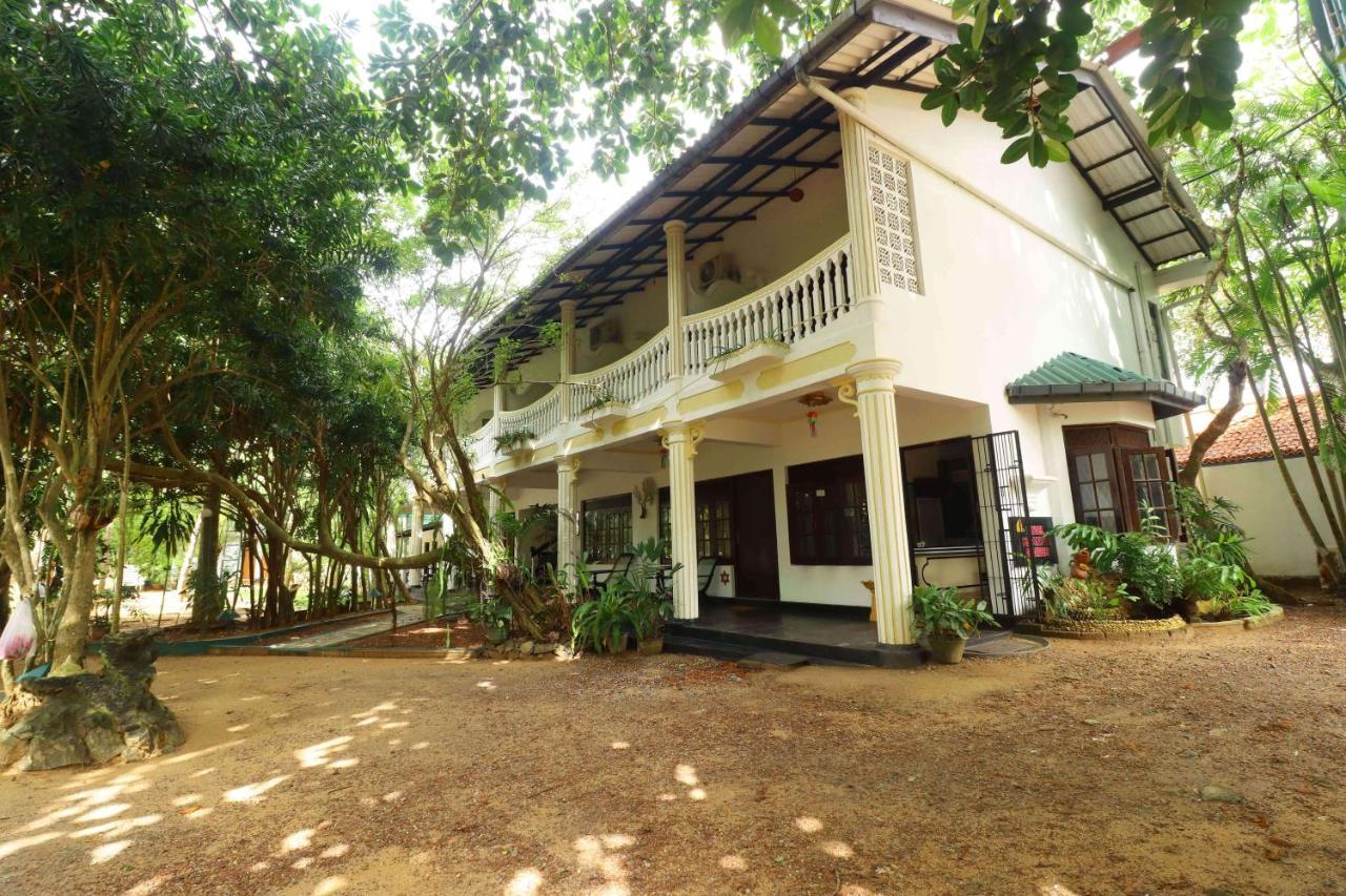 Hotel Susantha Garden Bentota Exterior photo